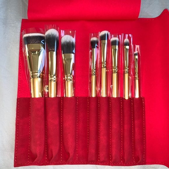 LUXIE 8 Piece Glitter & Gold Brush Set - Picture 3 of 4